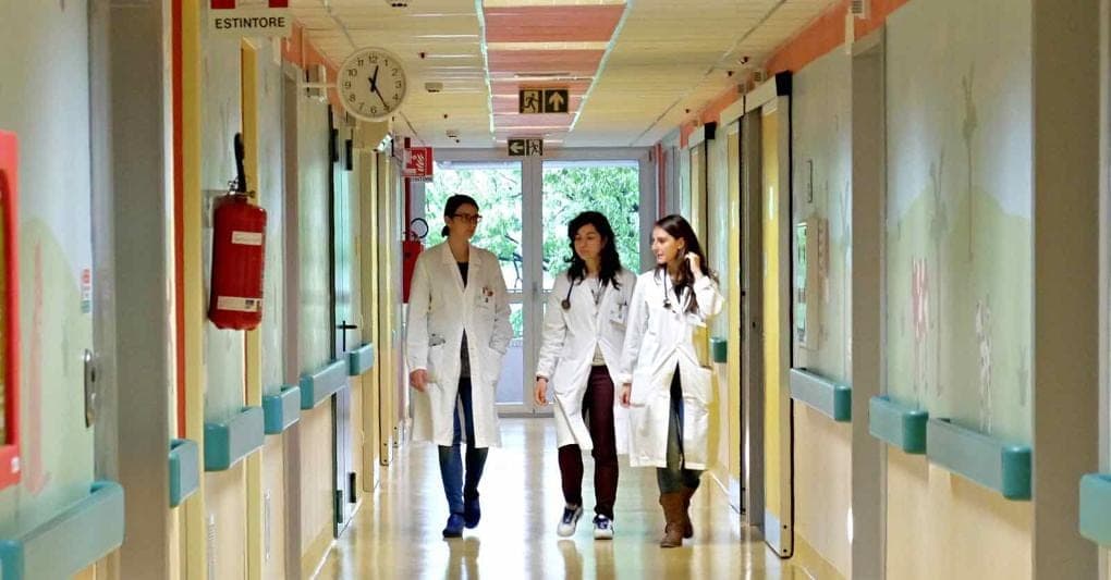I medici contro l'autonomia differenziata: “Ssn a rischio, professioni restino esclusiva dello Stato”