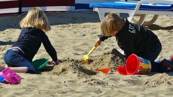 Bambini, scuse meno efficaci se imposte dai genitori
