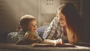 Bambini, perché le favole insegnano a crescere