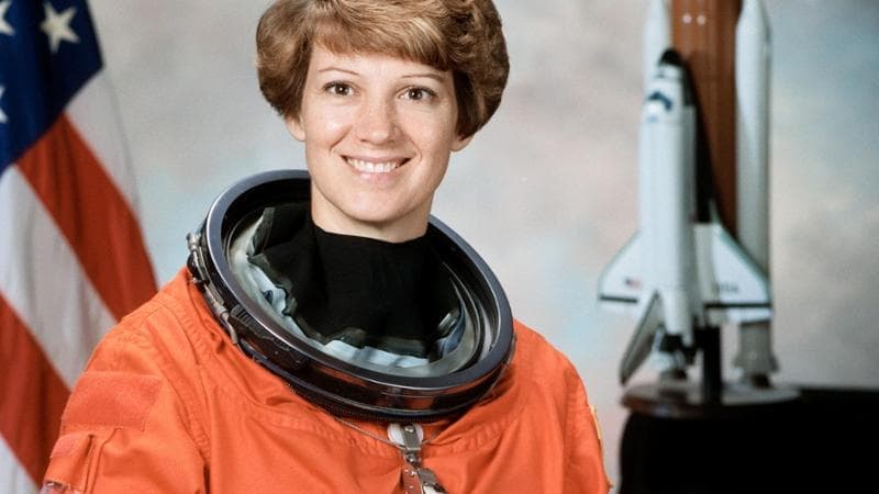 Accadde oggi 23 luglio: nel 1999 la prima missione della Nasa affidata a una donna, Eileen Collins