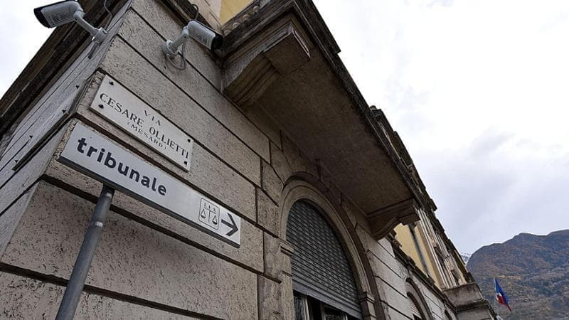 Fuorionda tra avvocato e presidente del Tribunale, in Valle d’Aosta scoppia la polemica
