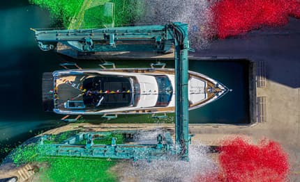 Il cantiere di Cattolica vara Ferretti Yachts 780 Club B: è la numero 36